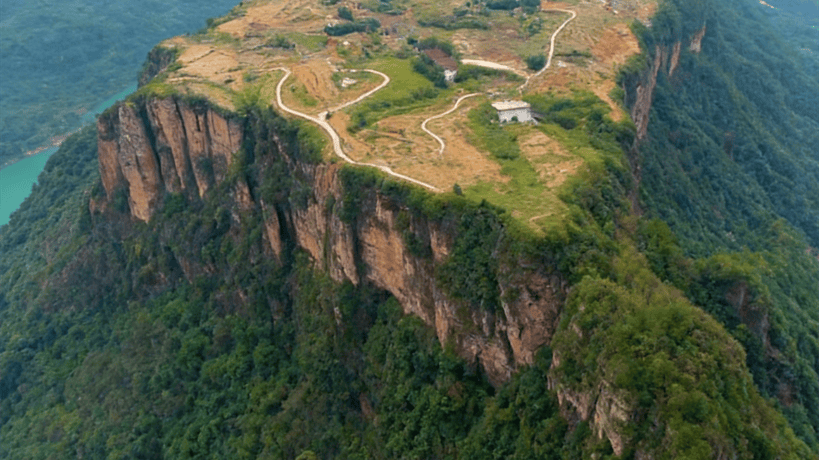 :十六大核心路径精准引爆旅游流量瓦力棋牌游戏2026文旅破局指南(图17) :十六大核心路径精准引爆旅游流量瓦力棋牌游戏2026文旅破局指南(图17)