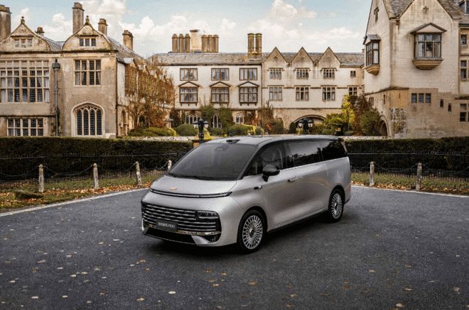 利银河V900上市限时2698万起瓦力棋牌游戏满配MPV三排平权 吉(图6)