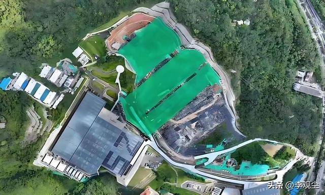 这波硬核科技让废料变成城市发展王牌瓦力棋牌深圳重挖110米垃圾山！靠(图10)